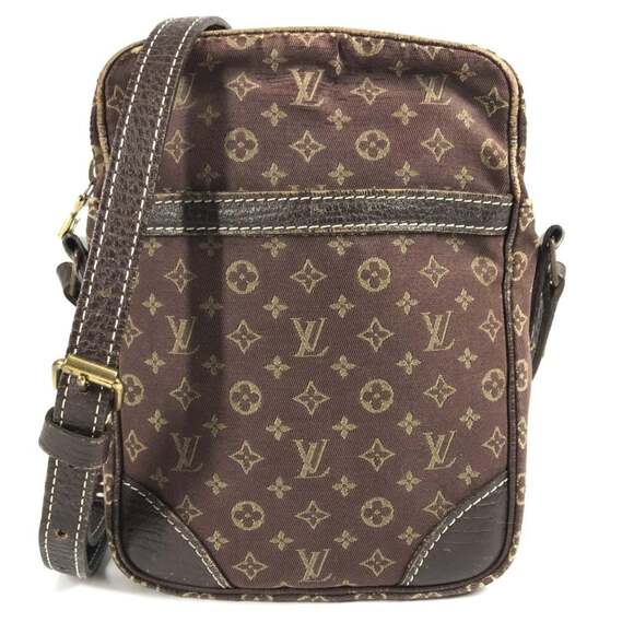 LOUIS VUITTON Brown Monogram Canvas Pochette Shoulder Bag